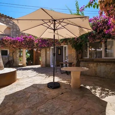 Llorenc 1, Entspannung Pur,stilvoll,ruhig,xxl Pool Apartment *